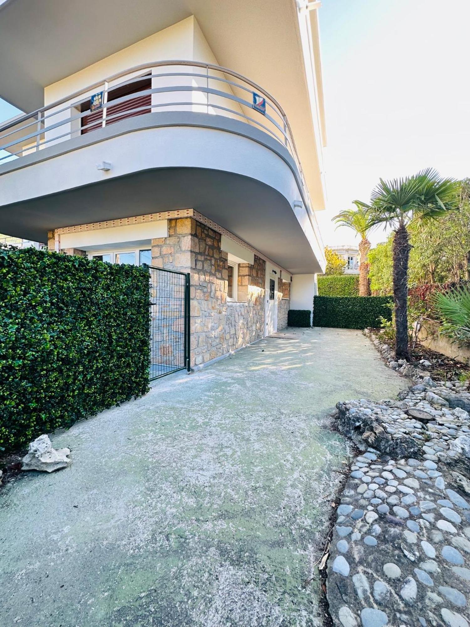 Loti Apartment